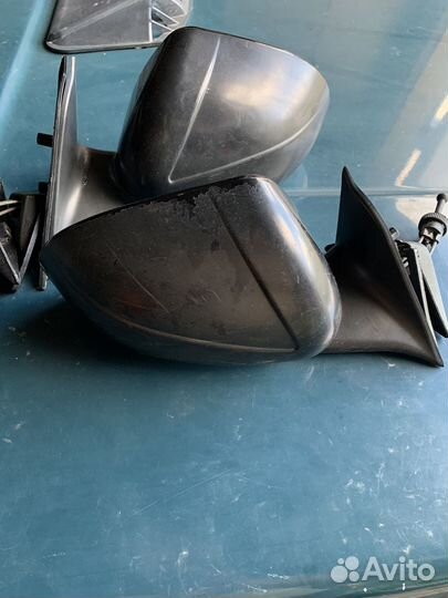 Зеркало заднего вида