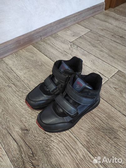 Ботинки демисезонные для мальчика 33 р