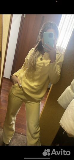 Костюм спортивный