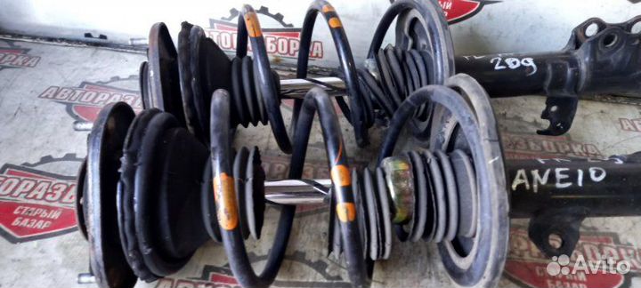 Стойка передняя Toyota Wish ANE10 1azfse 2005