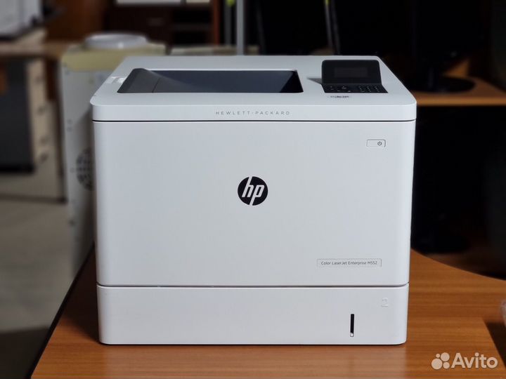 Цветной лазерный принтер HP Color LaserJet M552