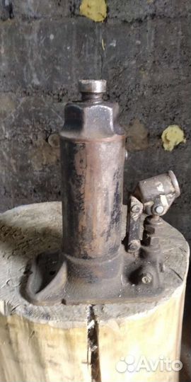 Домкрат гидравлический