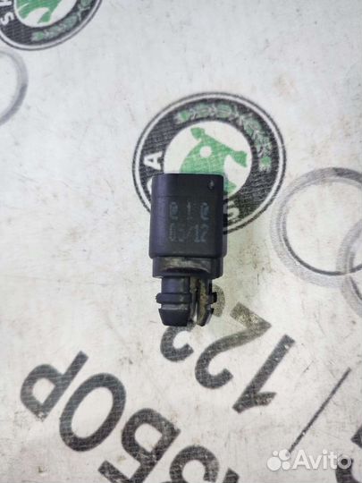 Датчик температуры воздуха Volkswagen Passat CC