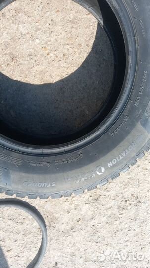 Michelin X-Ice North 4 215/65 R16