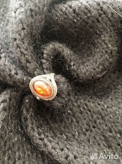 Польцо и браслет черненое серебро, янтарь