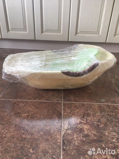 Ванночка для купания с горкой