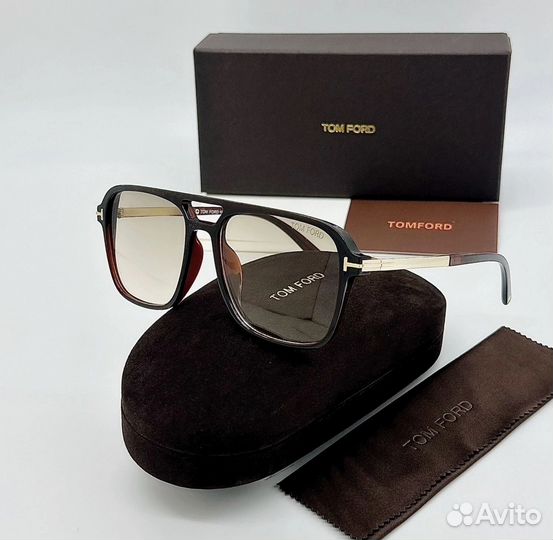 Солнцезащитные очки Tom ford