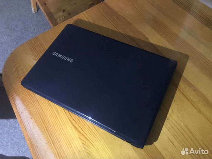 Ноутбук samsung