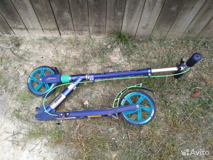 Продам самокат Roces 200 mm