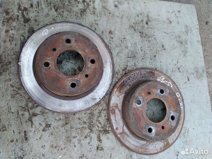 Задние тормозные диски Ниссан Альмера n16