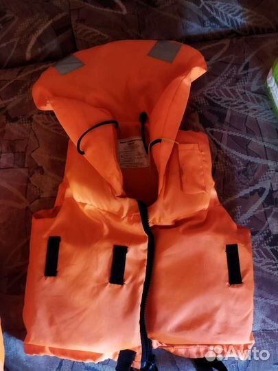 Спасательный жилет взрослый и детский