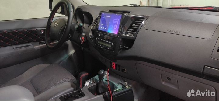 Магнитола Toyota Hilux с круговым обзором 360