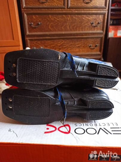 Ботинки лыжные новые