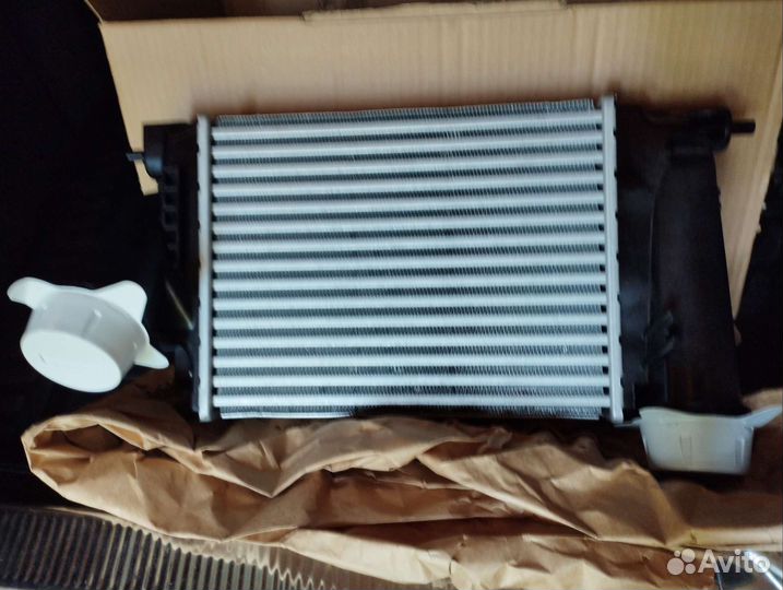 Интеркуллер 144614EB0A для Nissan, Renault (Valeo)