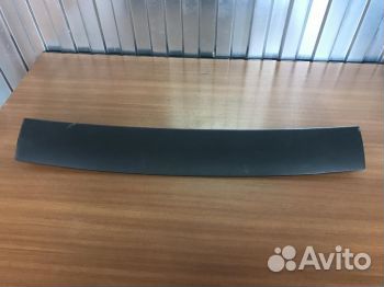 Обшивка (дверная карта) двери багажника