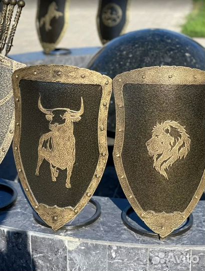 Подставка под шампуры Щит