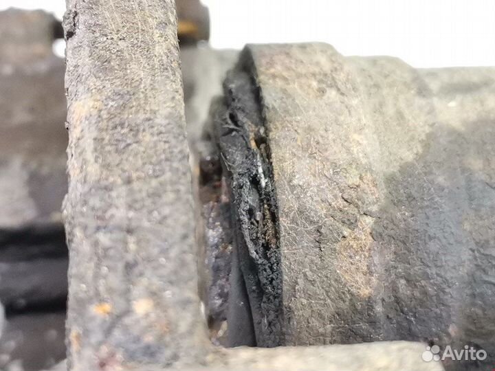 Суппорт задний правый для Ford Cougar 1478335