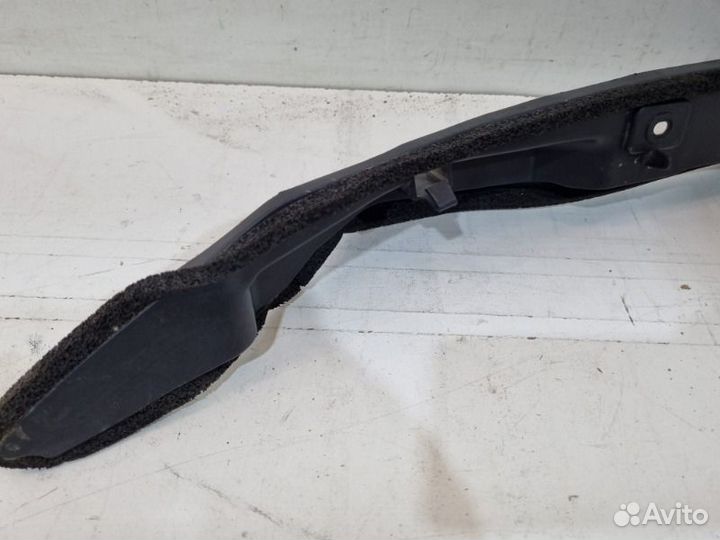 Пыльник крыла передний правый Toyota Rav4 50