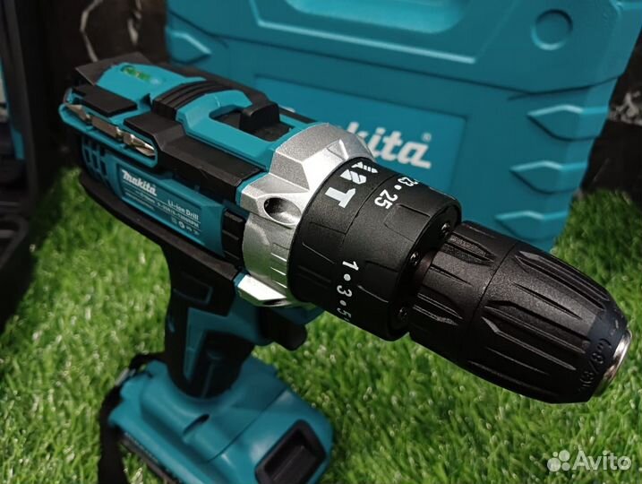 Шуруповерт с набором Makita 21v ударный новый