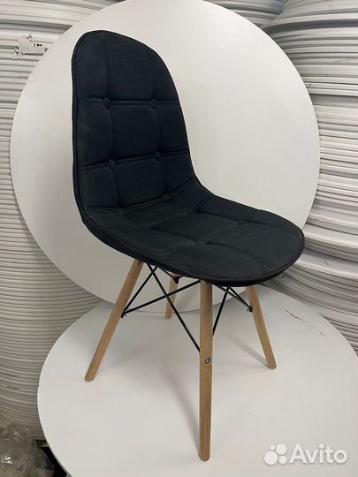 Стул кухонный мягкий Eames (Ткань) черный