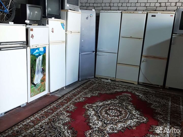 Холодильник бу. Склад мебели бу