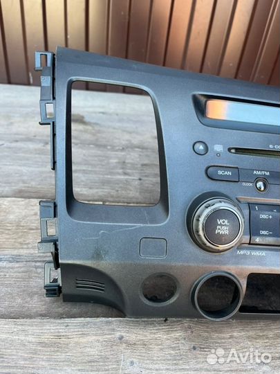 Магнитола Honda Civic 4D 1.3 2008
