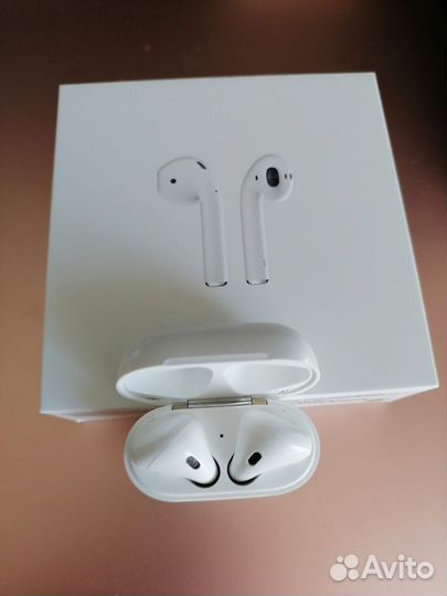 Продам оригинальные airpods 2