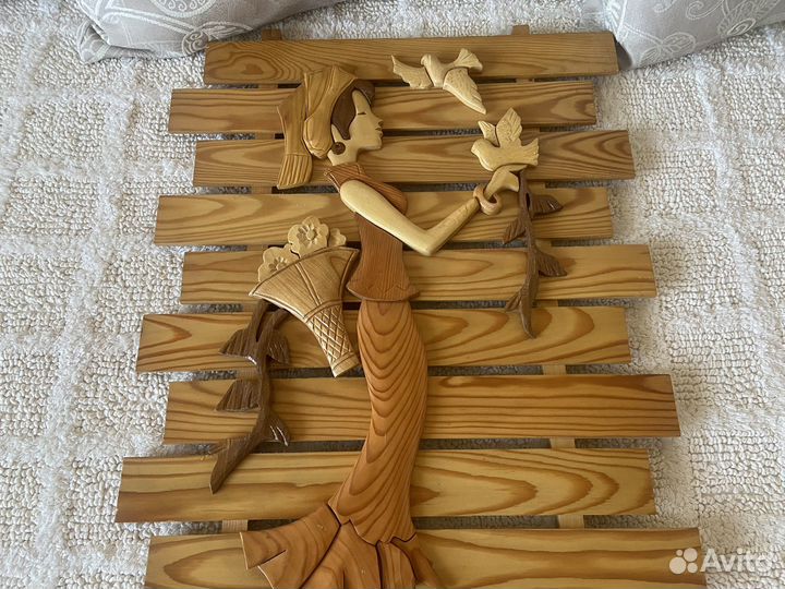 Настенное панно из дерева