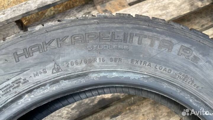 Nokian Tyres Hakkapeliitta R2 205/60 R16