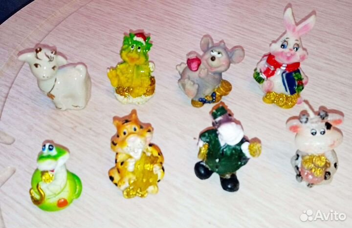 Фигурки и Лео и Тиг