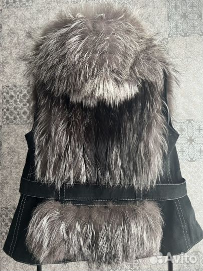 Жилет из чернобурки