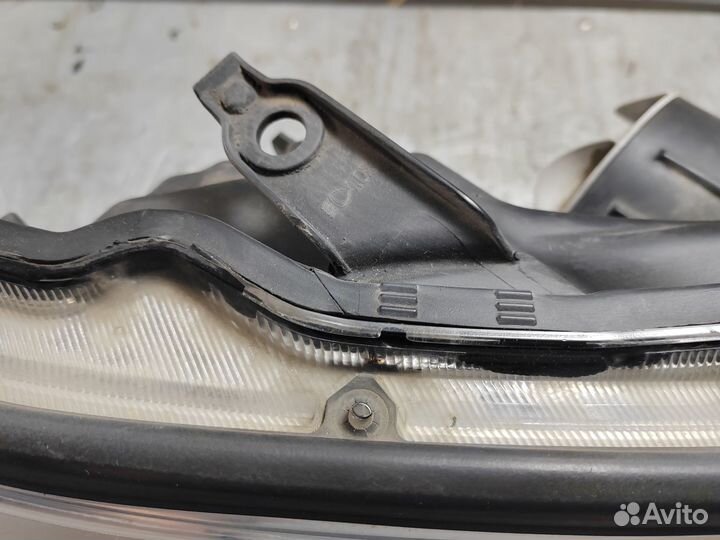 Фара правая Toyota Highlander 3 (13-16) LED