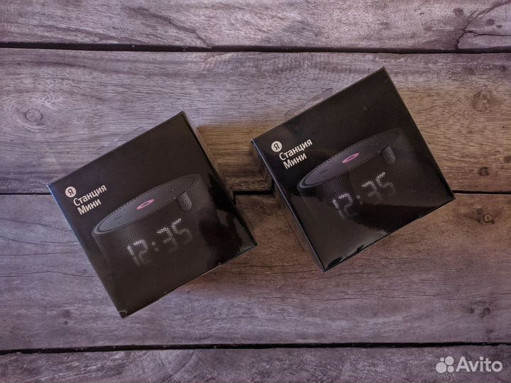 Умная колонка Яндекс Станция Мини с часами