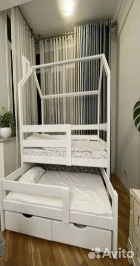 Детская кровать белая из массива березы для 2-х де