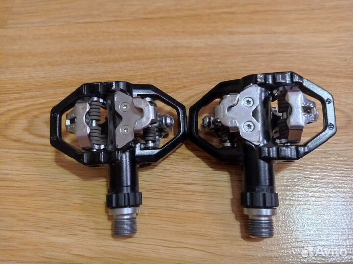 Контактные педали wellgo