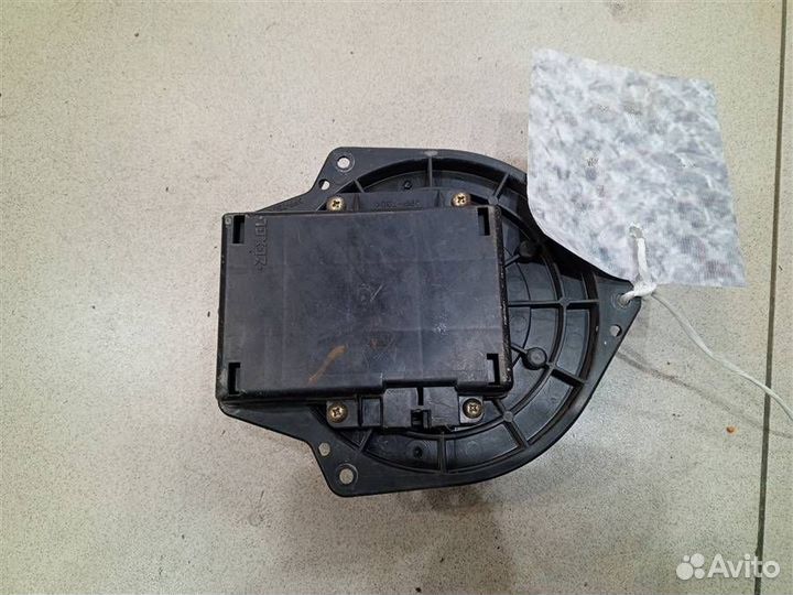 Моторчик печки Mitsubishi Pajero iO 1998-2007