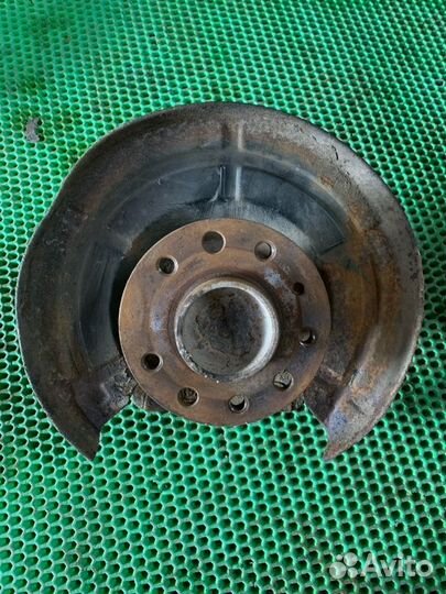 Ступица задняя правая Opel Astra H Z18XER 2007