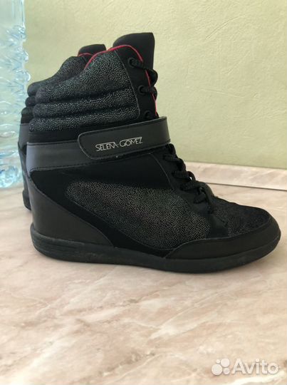 Ботинки Adidas