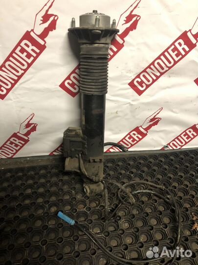 Амортизационная стойка задняя правая BMW X5M E70 X