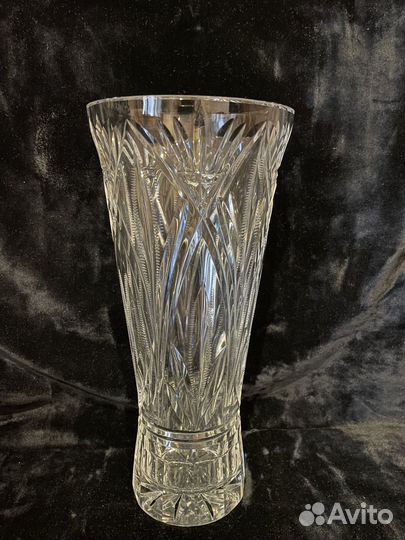 Хрустальная ваза 28 см
