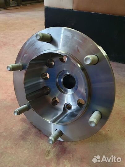 Ступица передняя с подшипником Ford Transit