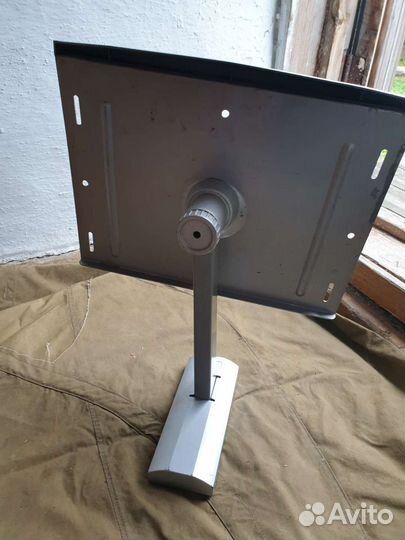 Кронштейн для телевизора