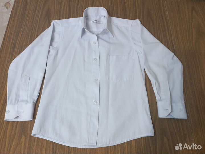 Рубашка на мальчика 7-8 лет, белая