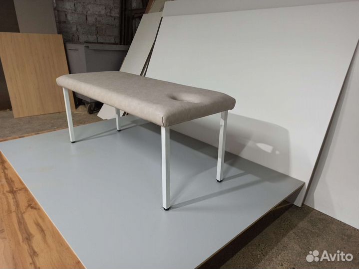 Массажная кушетка