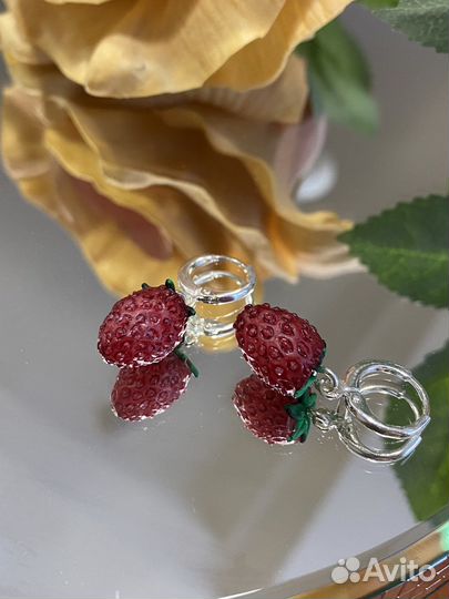 Серьги земляничка