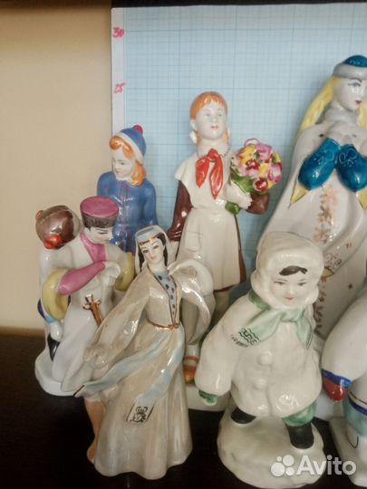 Фарфоровые статуэтки. 9шт