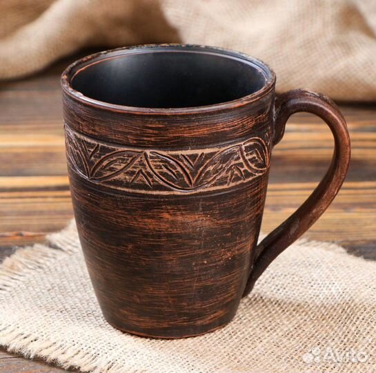 Кружка из красной глины на подарок