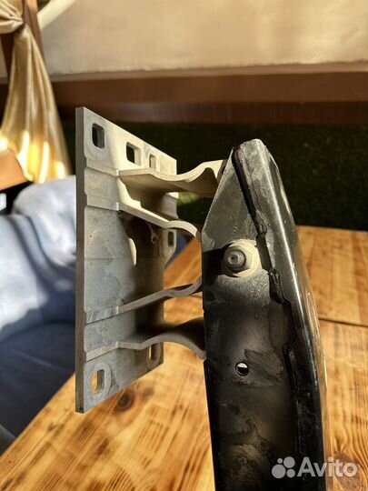 Усилитель заднего бапера Land Rover Range Rover