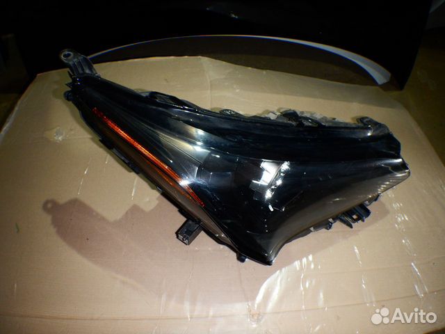 Фара правая Lexus NX LED