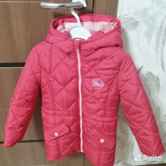 Лёгкая курточка Фан Дэй на осень. 4-5 лет